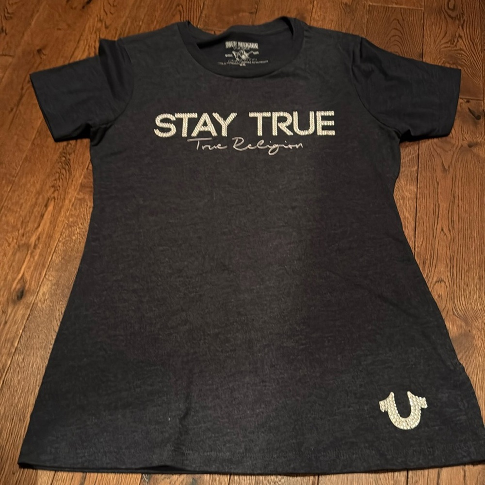 Women’s True Religion T shirt